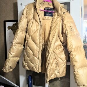 Women's Luxurious Gold Puffer Jacket